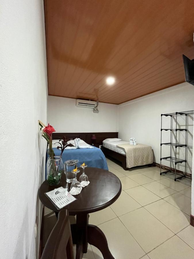 La Piña, Rio Celeste Aparthotel Exterior foto